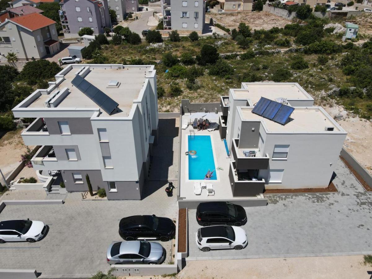 The Sands Luxury Pool Aparthotel 2 Novalja Exterior photo