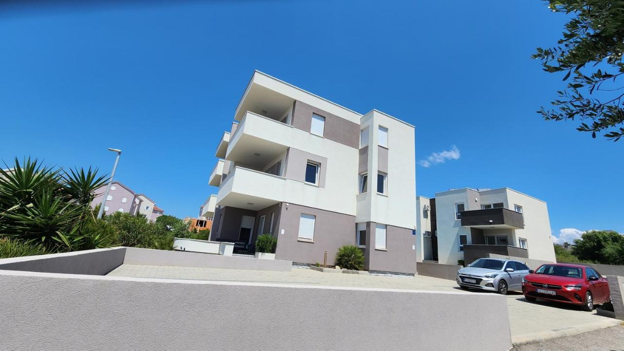 The Sands Luxury Pool Aparthotel 2 Novalja Exterior photo